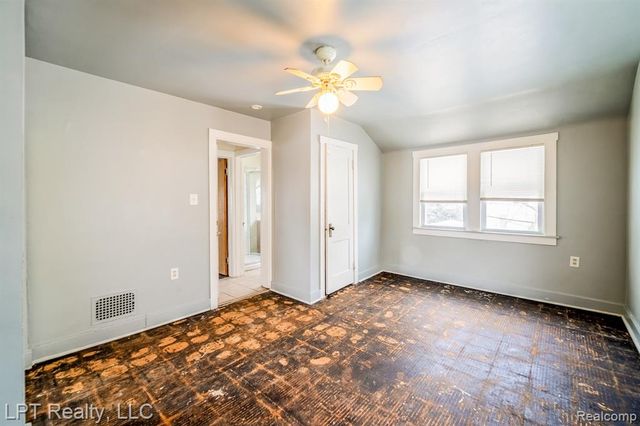 453 Spruce Street, Wyandotte, MI 48192