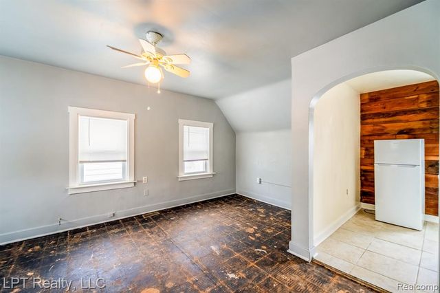 453 Spruce Street, Wyandotte, MI 48192