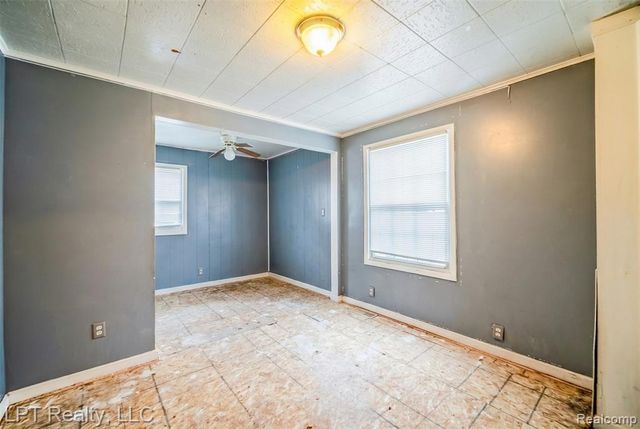 453 Spruce Street, Wyandotte, MI 48192