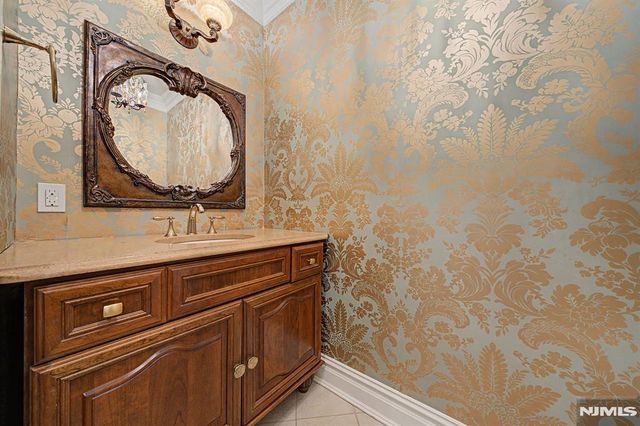 30 FRED Street, Old Tappan, NJ 07675