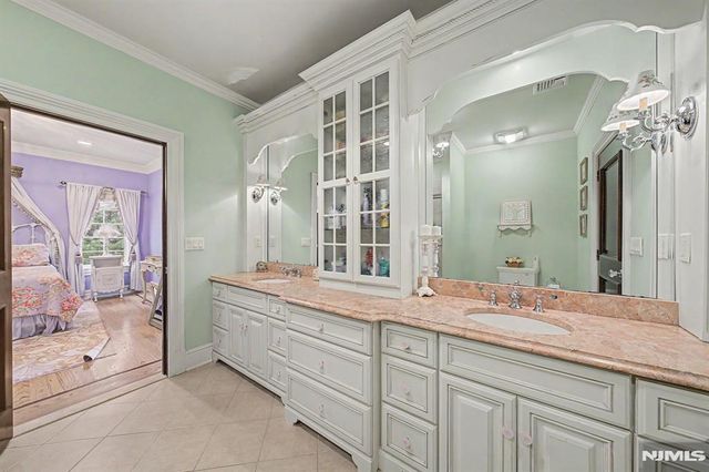 30 FRED Street, Old Tappan, NJ 07675