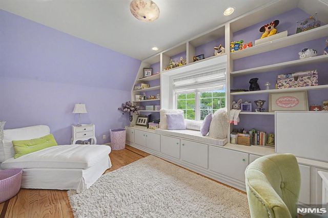 30 FRED Street, Old Tappan, NJ 07675