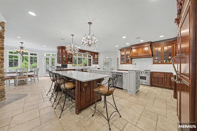 30 FRED Street, Old Tappan, NJ 07675