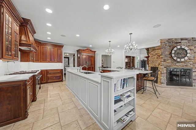 30 FRED Street, Old Tappan, NJ 07675