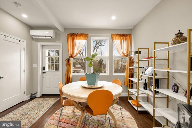 2124 NORTH CAPITOL ST NW, Washington, DC 20002