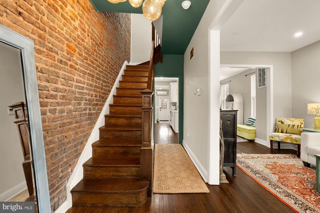 2124 NORTH CAPITOL ST NW, Washington, DC 20002