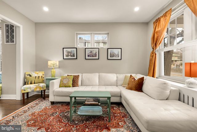 2124 NORTH CAPITOL ST NW, Washington, DC 20002