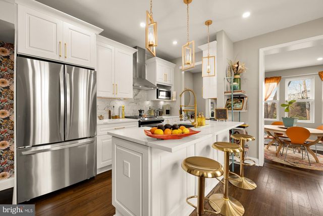 2124 NORTH CAPITOL ST NW, Washington, DC 20002