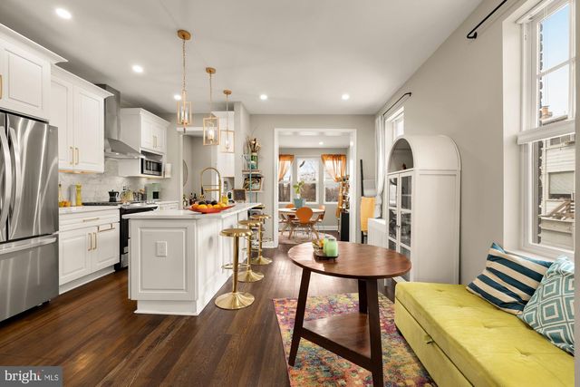 2124 NORTH CAPITOL ST NW, Washington, DC 20002