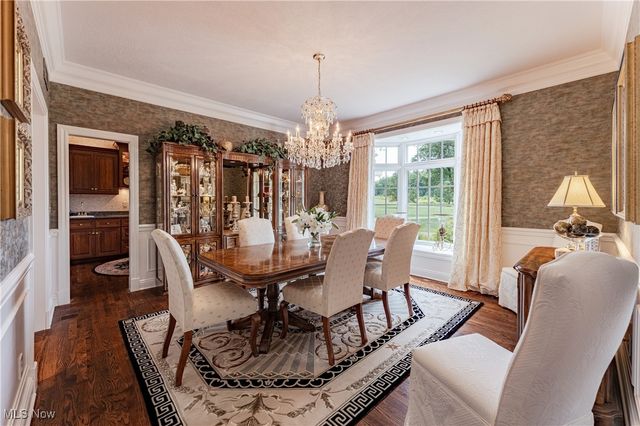 16770 Staffordshire Court, Chagrin Falls, OH 44023