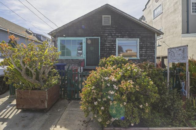 529 Wave Street, Monterey, CA 93940