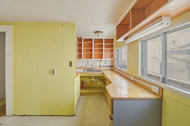 529 Wave Street, Monterey, CA 93940