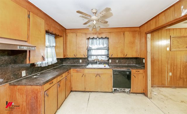 206 North Street, Springhill, LA 71075