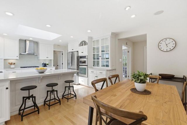 2176 Blossom Crest Way, San Jose, CA 95124