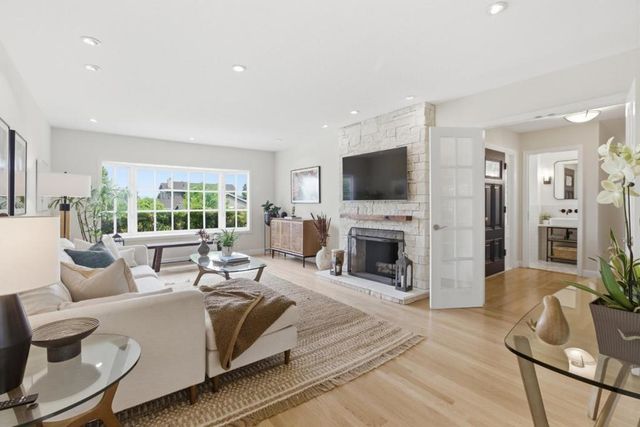 2176 Blossom Crest Way, San Jose, CA 95124