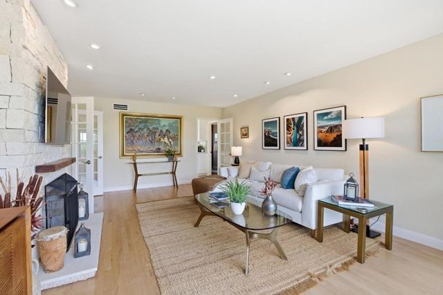 2176 Blossom Crest Way, San Jose, CA 95124