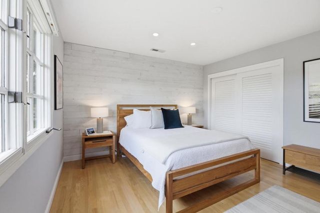 2176 Blossom Crest Way, San Jose, CA 95124