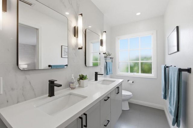 2176 Blossom Crest Way, San Jose, CA 95124