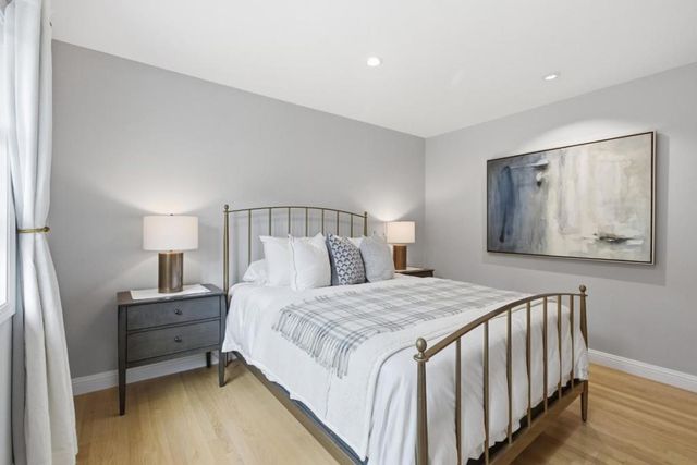 2176 Blossom Crest Way, San Jose, CA 95124