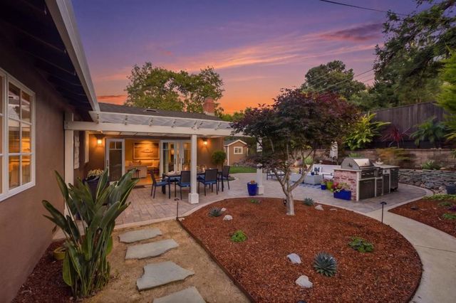 2176 Blossom Crest Way, San Jose, CA 95124