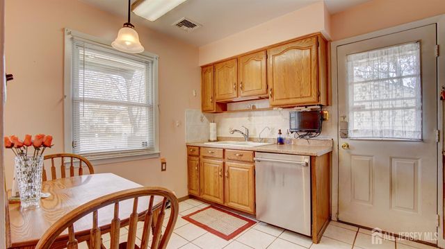 314 Adirondack Avenue, Spotswood, NJ 08884