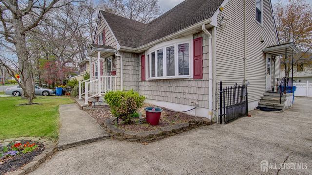 314 Adirondack Avenue, Spotswood, NJ 08884