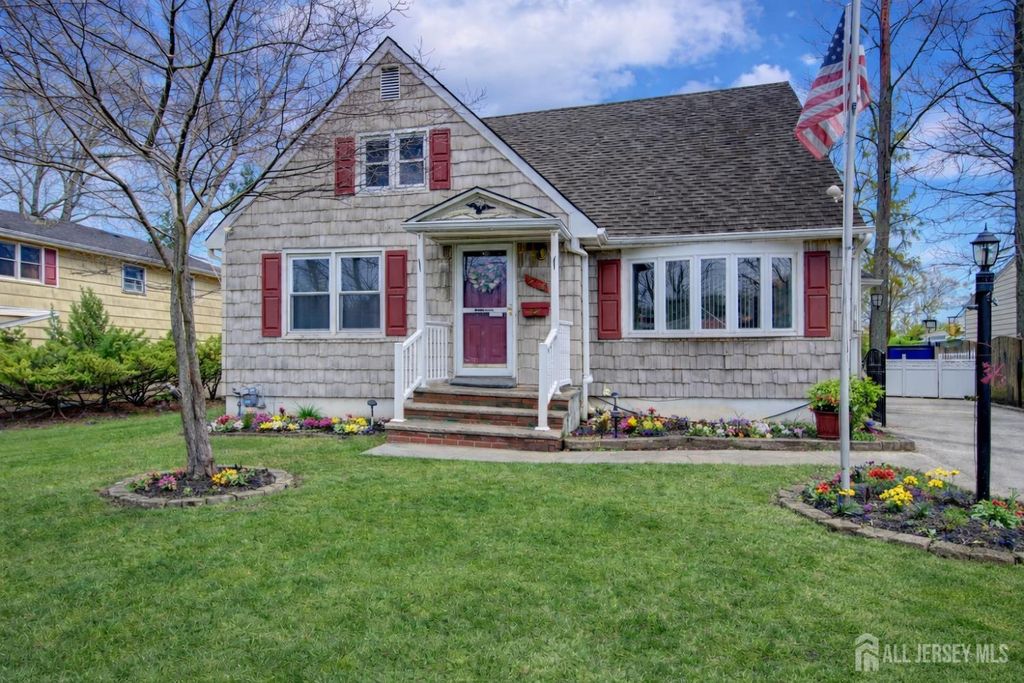 314 Adirondack Avenue, Spotswood, NJ 08884