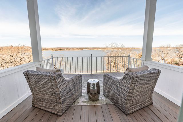 1061 Tradewinds Road, Nocona, TX 76255