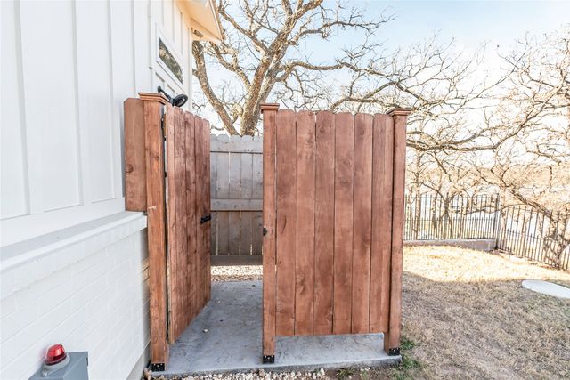 1061 Tradewinds Road, Nocona, TX 76255