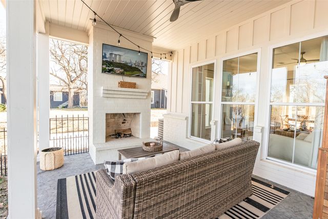 1061 Tradewinds Road, Nocona, TX 76255