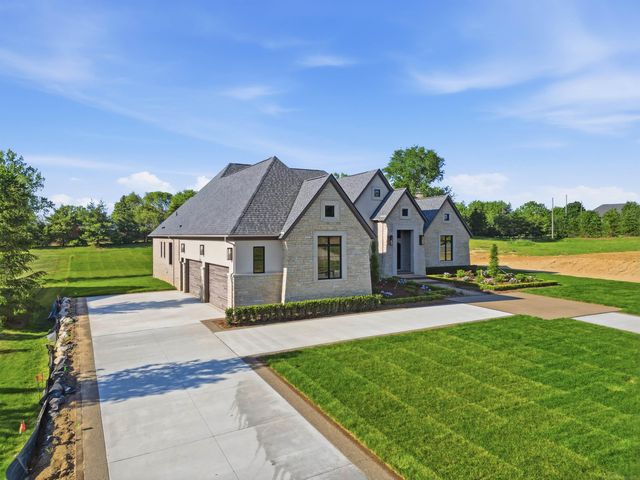 5803 Cotswold Drive, Washington Twp, MI 48094