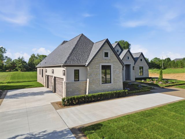 5803 Cotswold Drive, Washington Twp, MI 48094