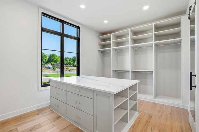 5803 Cotswold Drive, Washington Twp, MI 48094
