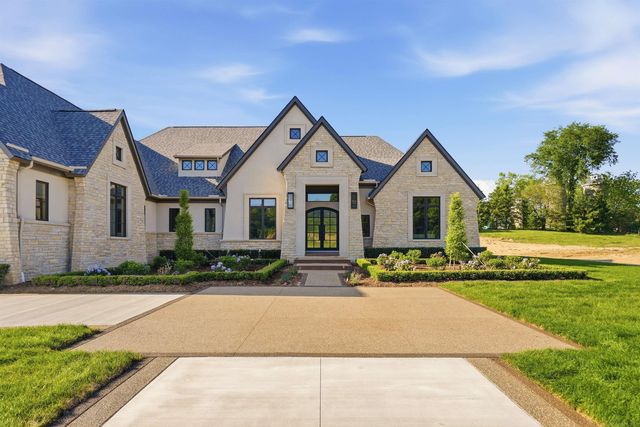 5803 Cotswold Drive, Washington Twp, MI 48094
