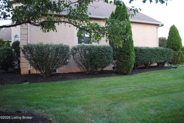 10200 Worthington Ln, Prospect, KY 40059