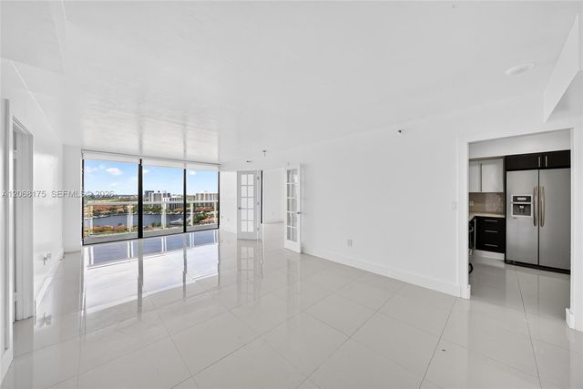 20505 E Country Club Drive 2132, Aventura, FL 33180