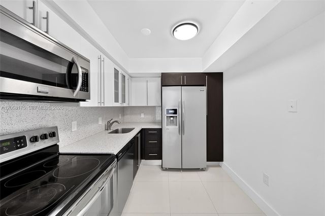 20505 E Country Club Drive 2132, Aventura, FL 33180