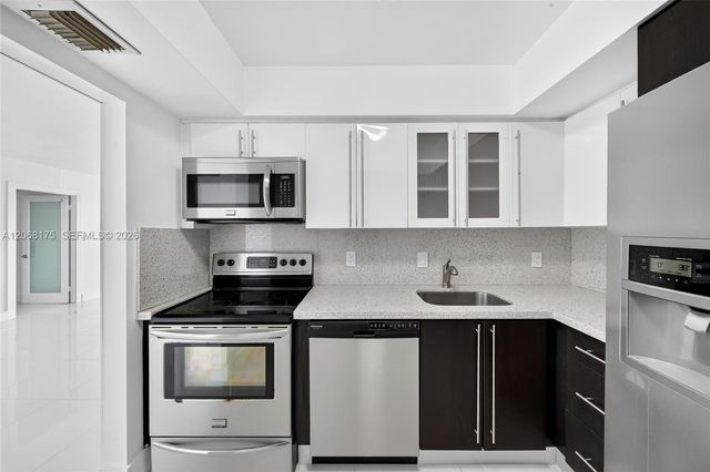 20505 E Country Club Drive 2132, Aventura, FL 33180