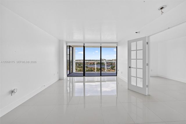 20505 E Country Club Drive 2132, Aventura, FL 33180
