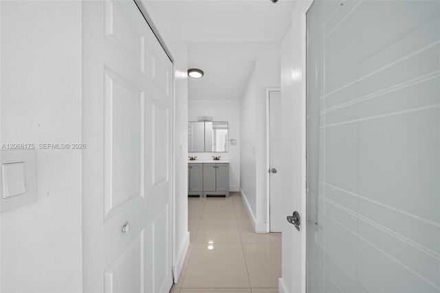 20505 E Country Club Drive 2132, Aventura, FL 33180