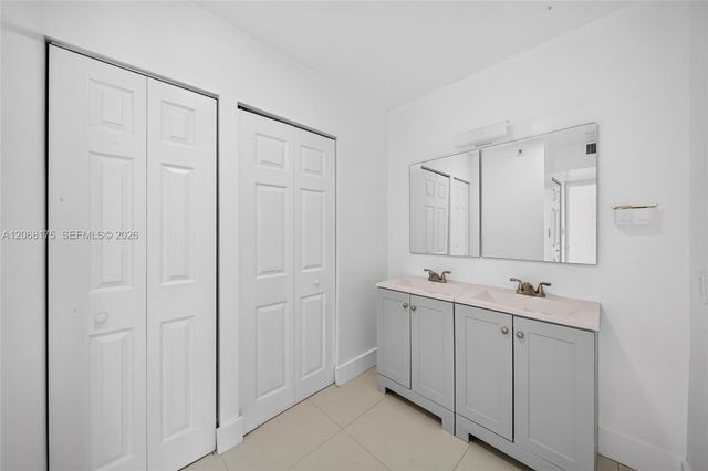 20505 E Country Club Drive 2132, Aventura, FL 33180