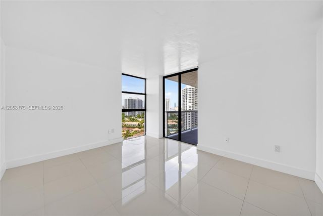 20505 E Country Club Drive 2132, Aventura, FL 33180