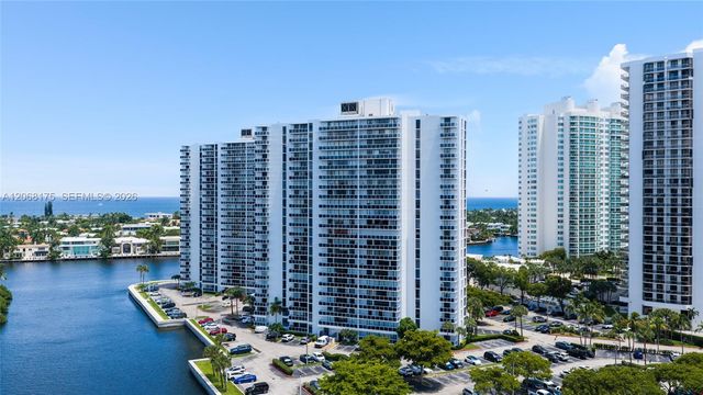 20505 E Country Club Drive 2132, Aventura, FL 33180