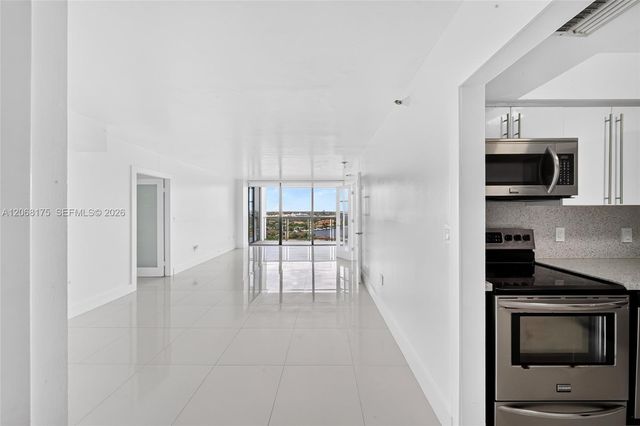20505 E Country Club Drive 2132, Aventura, FL 33180