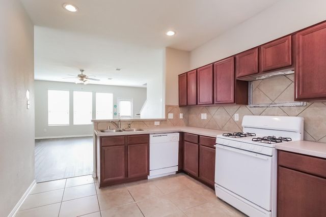 17914 Seco Creek Lane, Humble, TX 77396