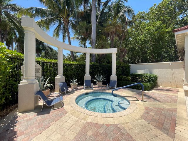 2105 Tuscany Way 2105, Boynton Beach, FL 33435