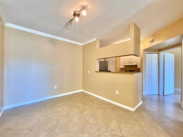 2105 Tuscany Way 2105, Boynton Beach, FL 33435
