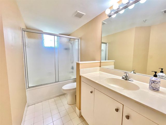 2105 Tuscany Way 2105, Boynton Beach, FL 33435