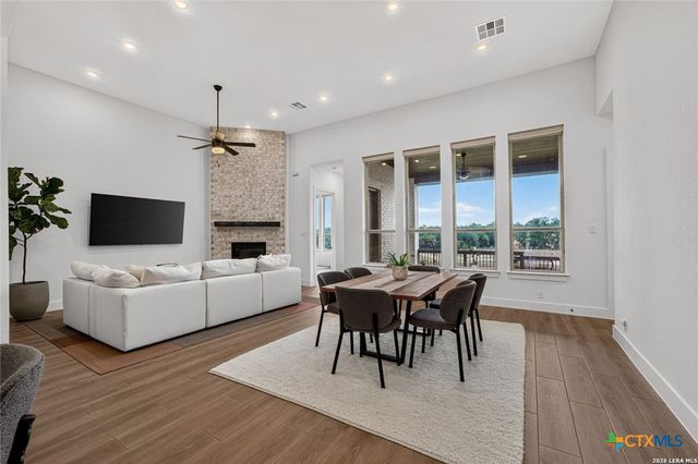 738 Borchers Boulevard, New Braunfels, TX 78132