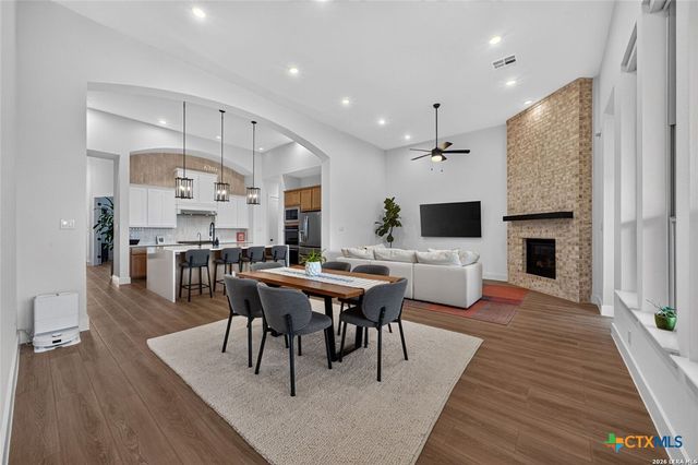 738 Borchers Boulevard, New Braunfels, TX 78132
